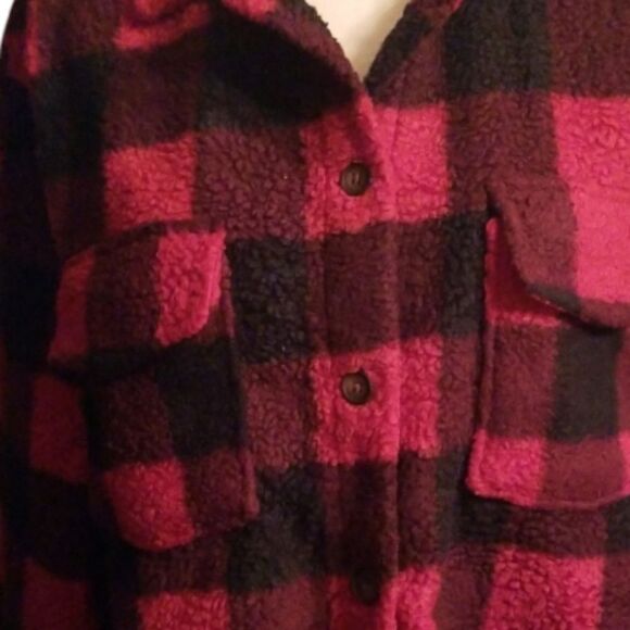 Love,Fire Jacket Plaid Zipper Cropped Red Black Fleece Size 1X - Picture 4 of 9